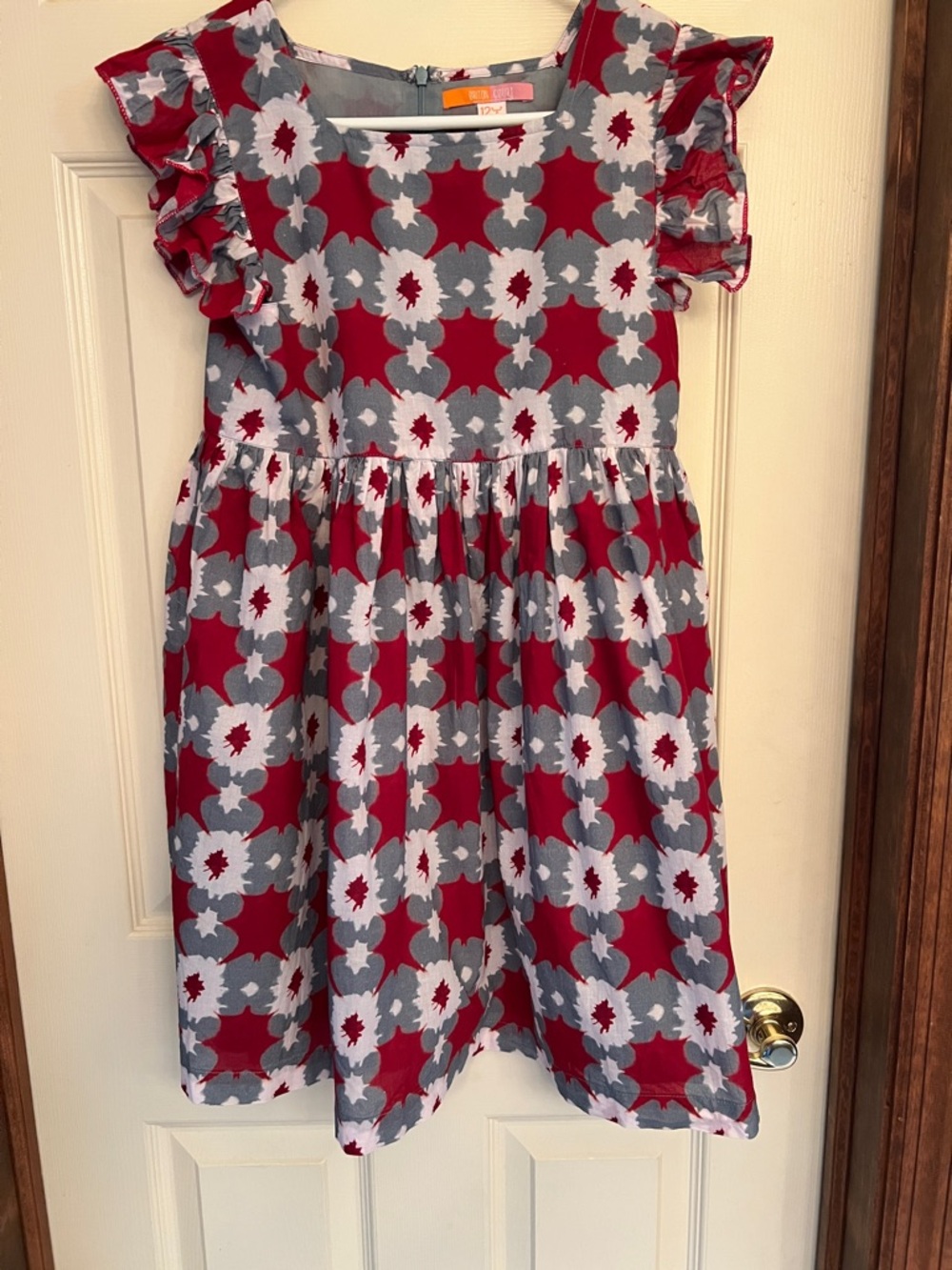 Girls Floral Red and Gray Ruffle Sleeve Dress EUC